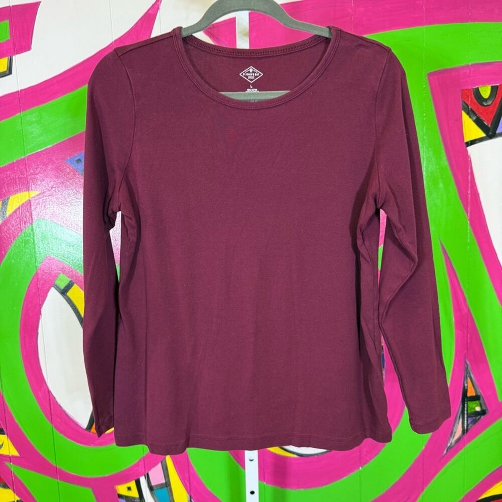 St. John’s Bay, Elegant Maroon Long Sleeve Shirt. Size Large. Excellent cond!